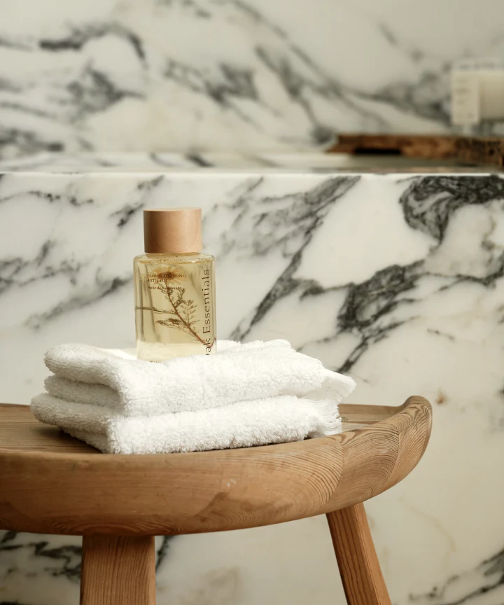 Cloud Foaming Bath Oil - Image 4